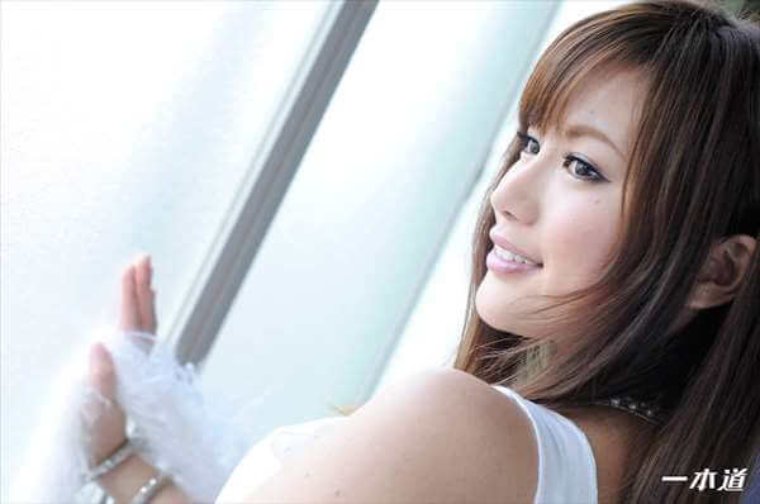 Summary of sex industry experience with Kokone Mizutani, dissecting her looks and play.