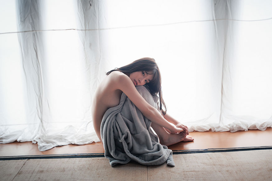 Is Ayaka Kawakita affiliated with an adult entertainment establishment?