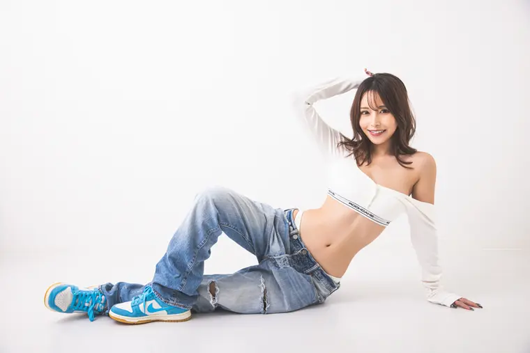 Is it true that Mayukichi Ito works in the adult entertainment industry? An explanation of her current status