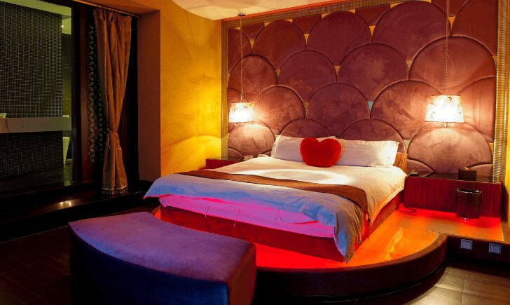 Recommended Places to Call an Escort Service ①
Love Hotels
